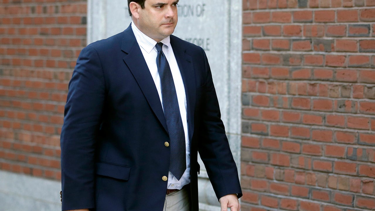 Ex-Stanford coach avoids prison time in college bribery scam